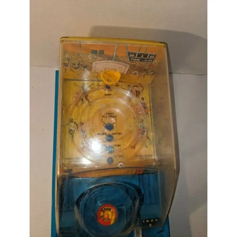 Vintage 1977 Empire Basketball Pinball Handheld Game Snap 'n Spin Arcade